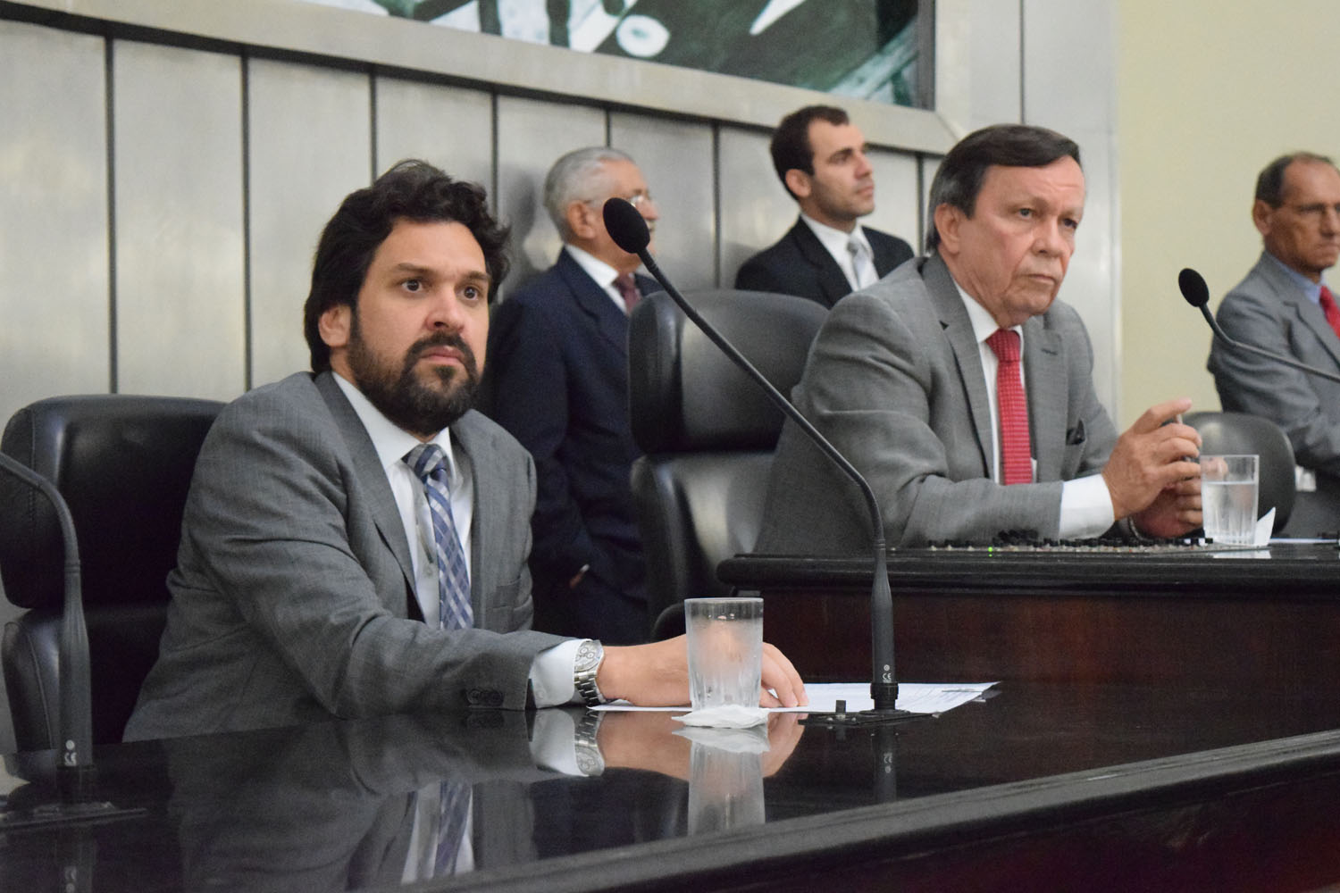 Mesa Diretora foi formada pelos deputados Isnaldo Bulhões e Luiz Dantas.JPG