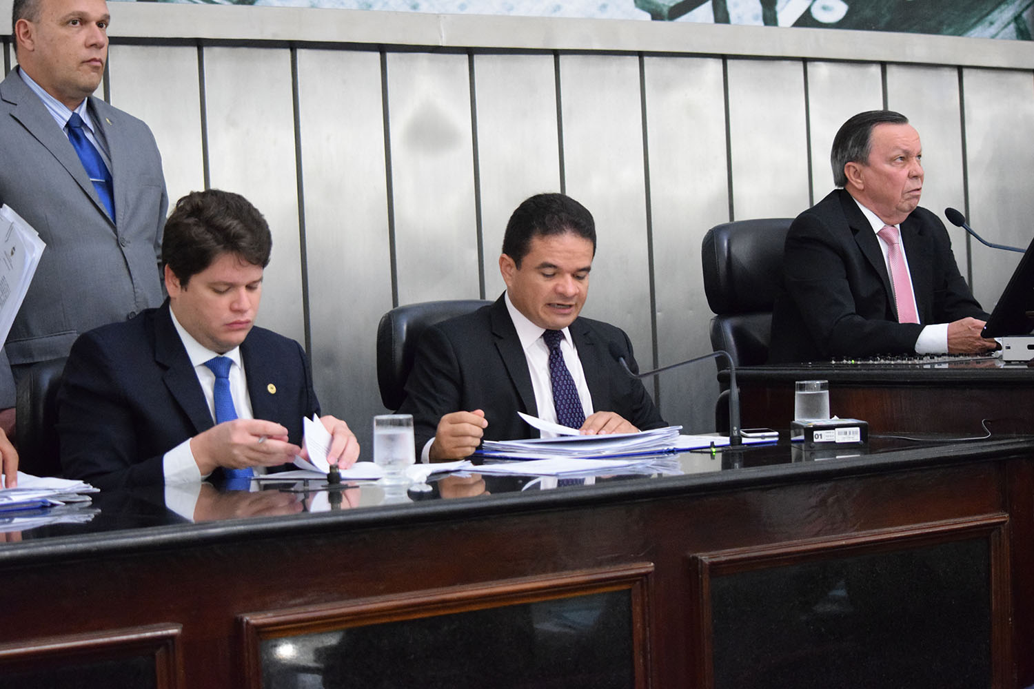 Mesa Diretora foi formada pelos deputados Davi Davino, Marcelo Victor e Luis Dantas.JPG
