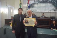 Assembleia concede Comenda Ledo Ivo ao escritor Francisco Reynaldo Amorim Barros