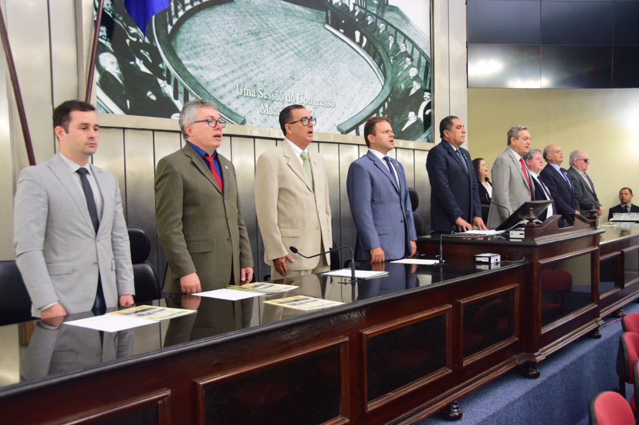Assembleia realiza sessão solene para lançamento da Frente Parlamentar de Engenharia