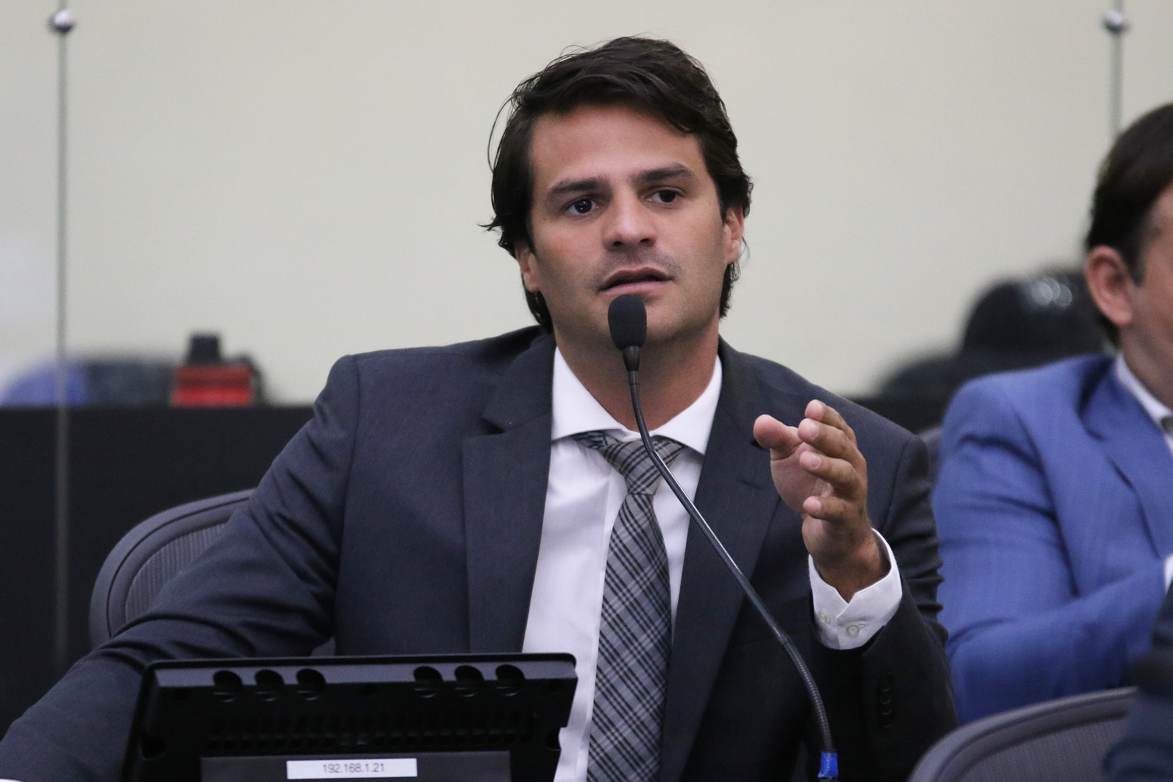 Breno Albuquerque apresenta Voto de Pesar pelo falecimento de empresário alagoano