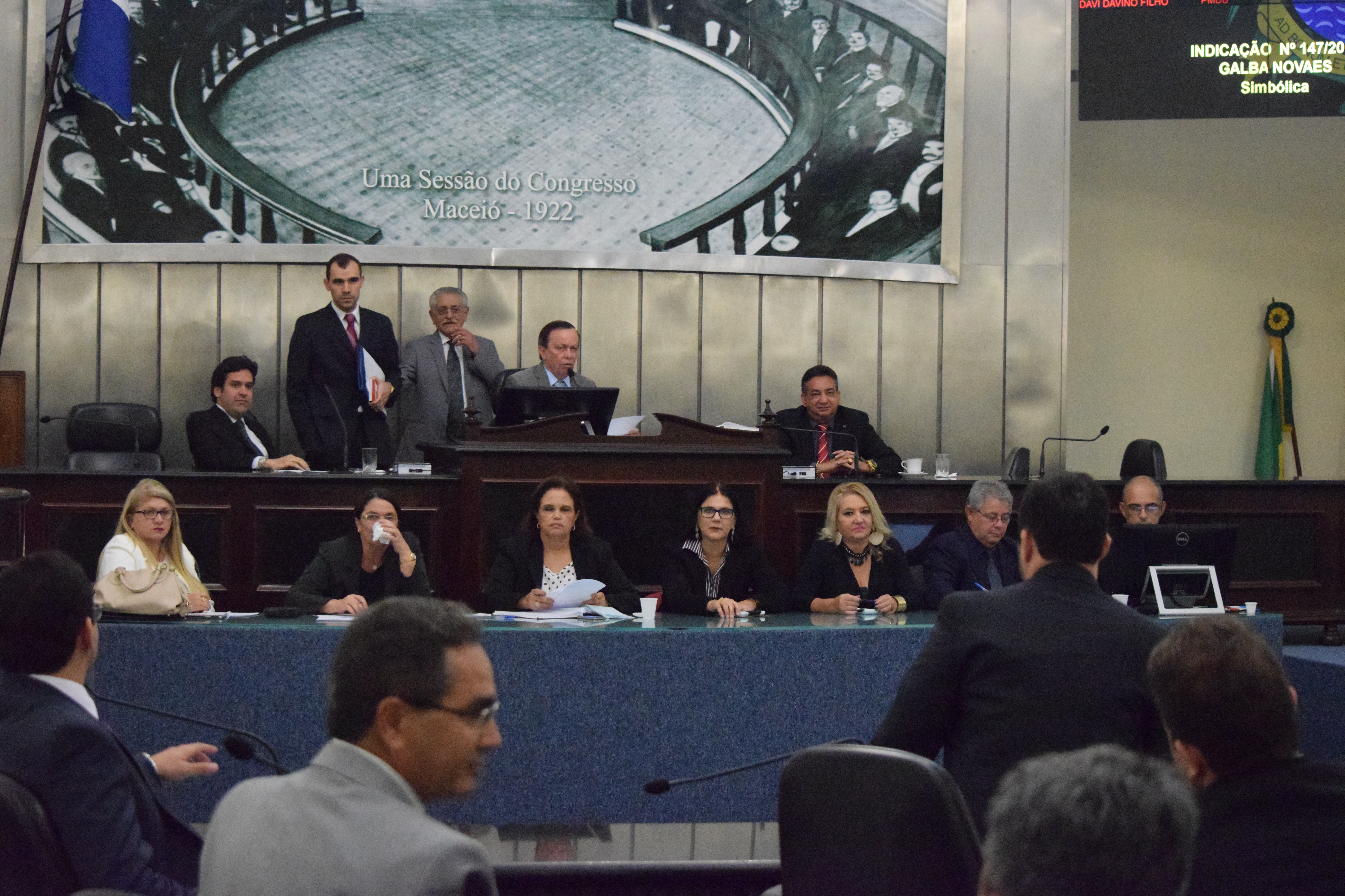 Deputados aprovam projeto de Lei de Diretrizes Orçamentárias de 2017