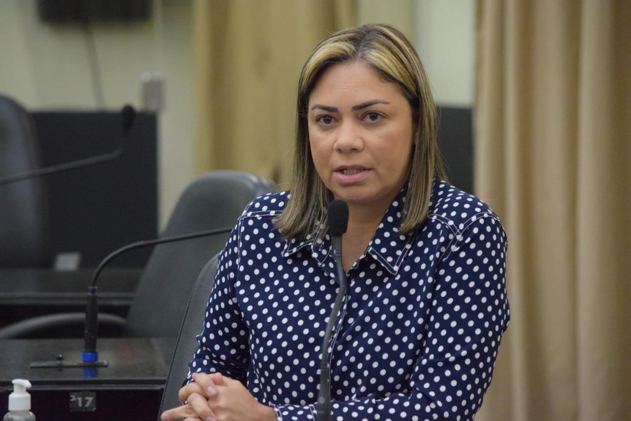 Flavia Cavalcante pede construção de hospital de campanha na região Norte