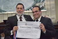 Jornalista Márcio Lelis é homenageado pela Assembleia com o Título de Cidadão Honorário de Alagoas