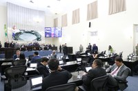 Parlamentares aprovam PLDO e Legislativo entra em recesso 