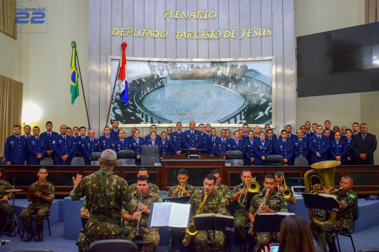 Parlamento alagoano realiza sessão em homenagem ao Dia do Aviador