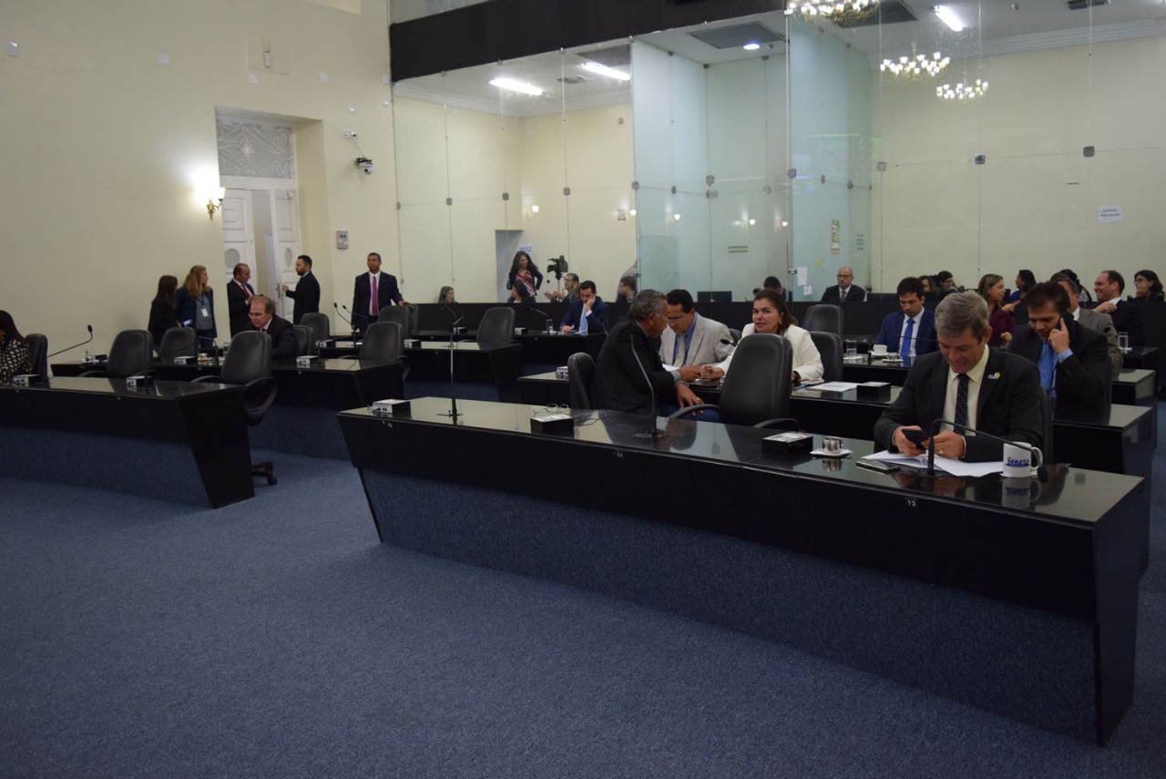 Plenário aprova, em 1º turno, projeto que institui o Fundo do Trabalho em Alagoas