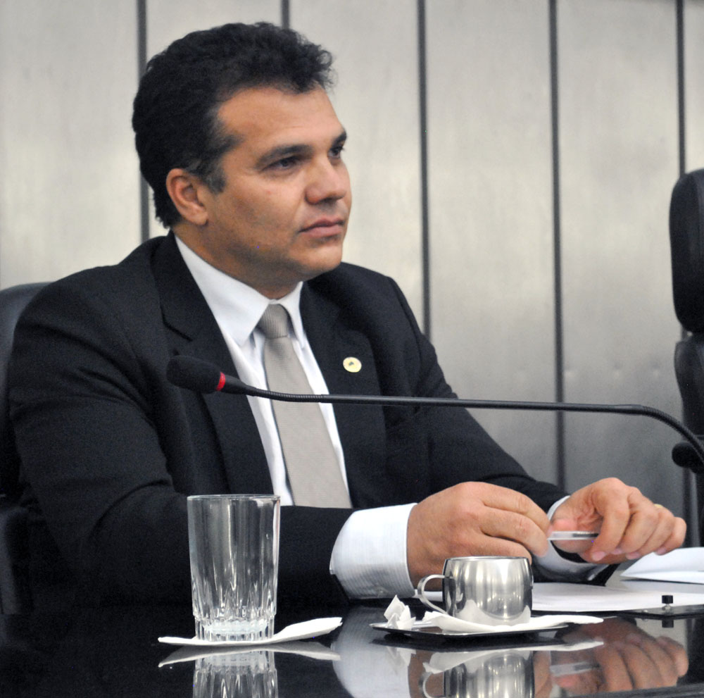 Ricardo Nezinho renuncia ao cargo de 1º secretário da Mesa Diretora