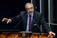 Senador Paulo Paim irá debater terceirização no plenário da Assembleia