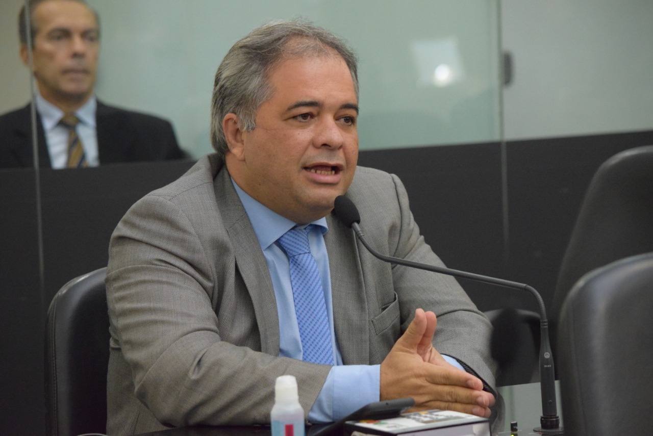 Silvio Camelo rebate críticas e defende atuação do Governo no combate à pandemia