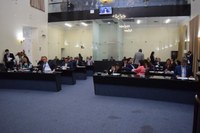 Vetos à LDO são analisados pelo plenário